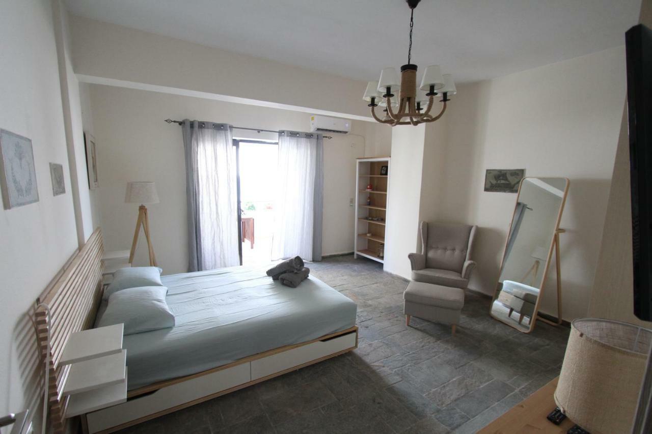 Katerina'S Villa Nea Palatia Luaran gambar
